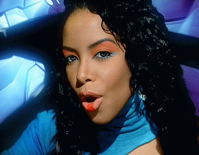 aaliyah_lipstick
